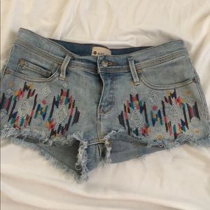 Roxy shorts